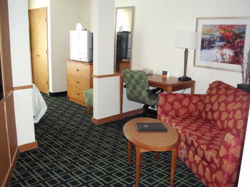 Fairfield Inn And Suites By Marriott Tampa North Temple Terrace Εξωτερικό φωτογραφία